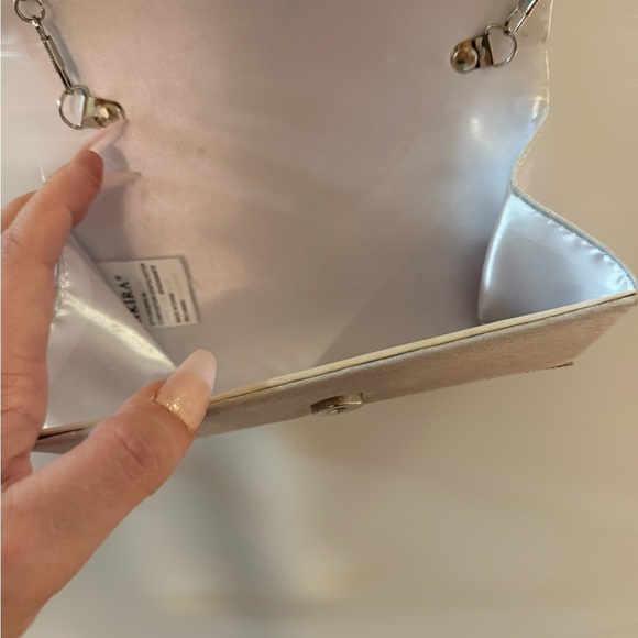 Akira Sparkle Studded Silver Chain Clutch - Picture 6 of 6